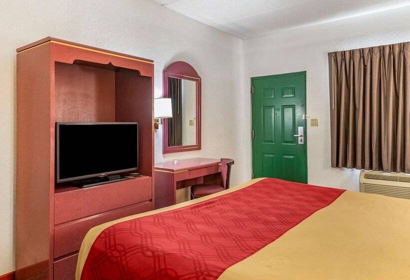 Отель Econo Lodge Inn & Suites