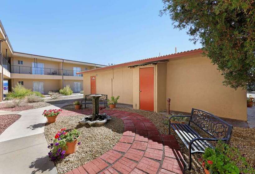 فندق Econo Lodge Socorro