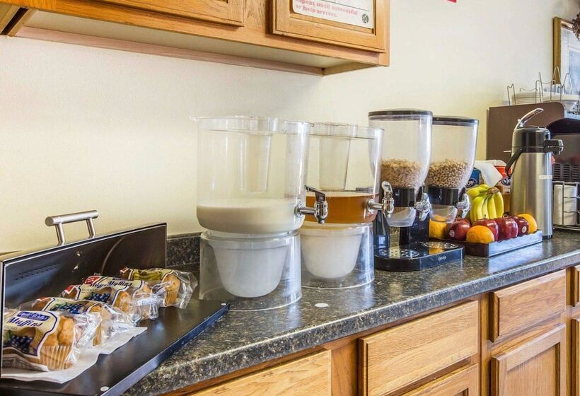 فندق Econo Lodge