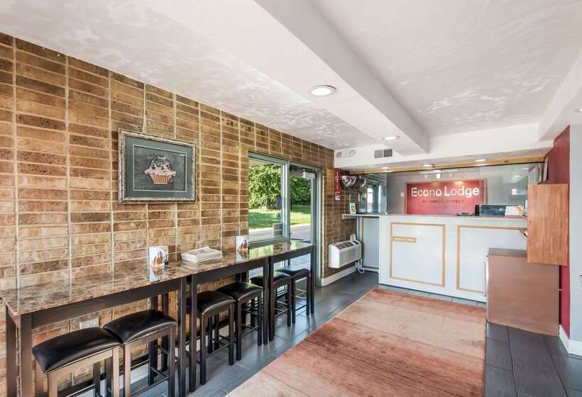 فندق Econo Lodge Kearney   Liberty