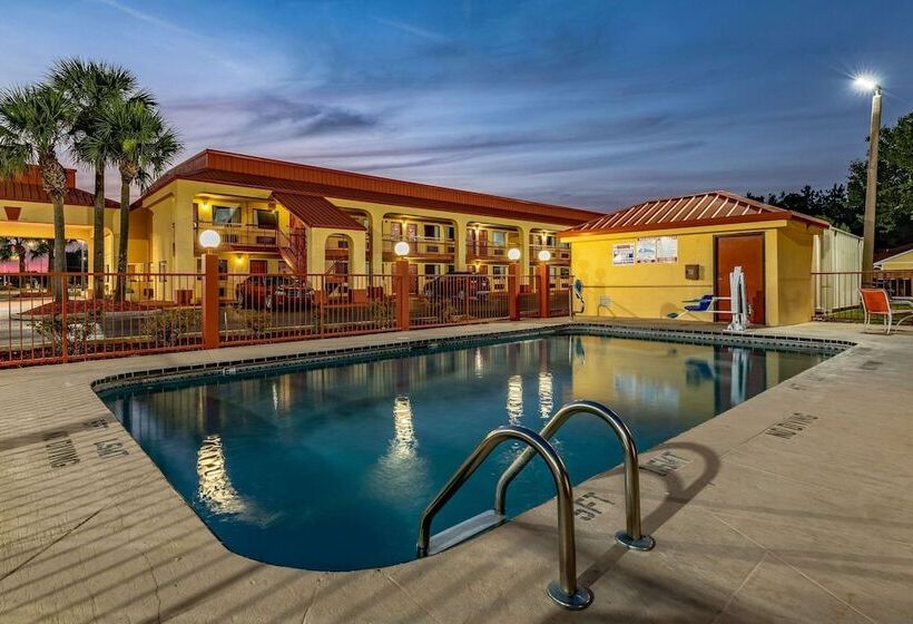 فندق Econo Lodge