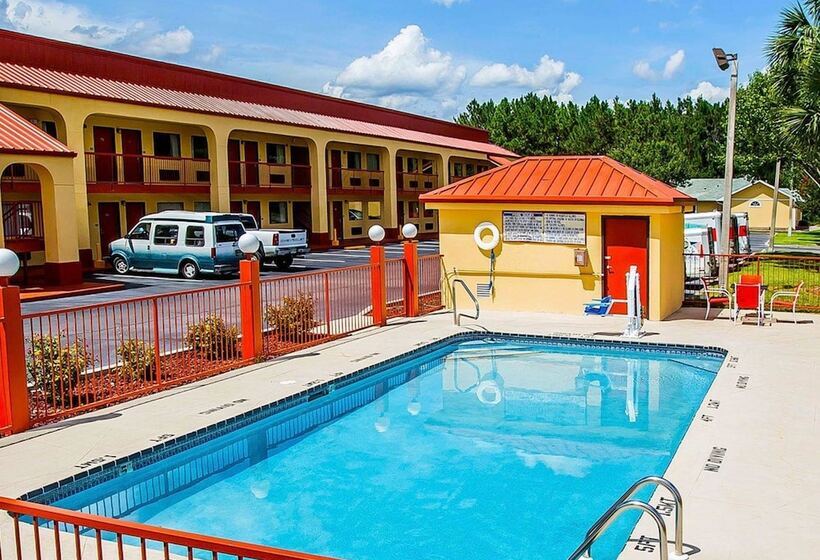 فندق Econo Lodge