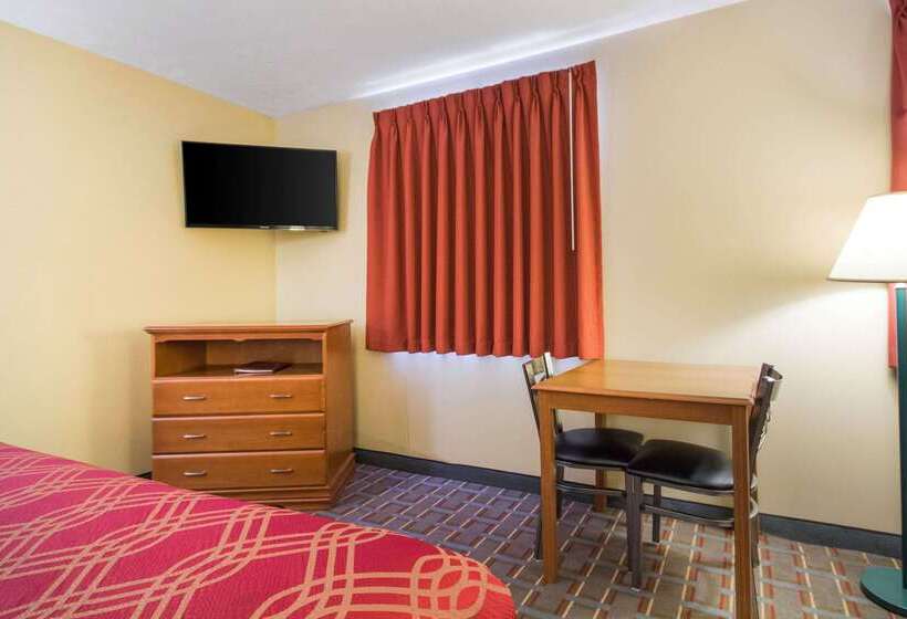 فندق Econo Lodge Lansing  Leavenworth
