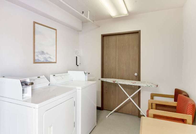 فندق Econo Lodge