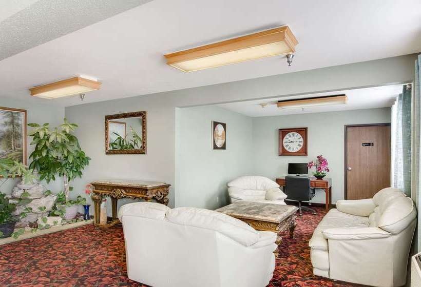 فندق Econo Lodge