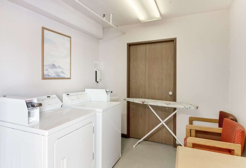 فندق Econo Lodge