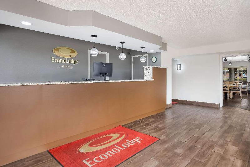فندق Econo Lodge