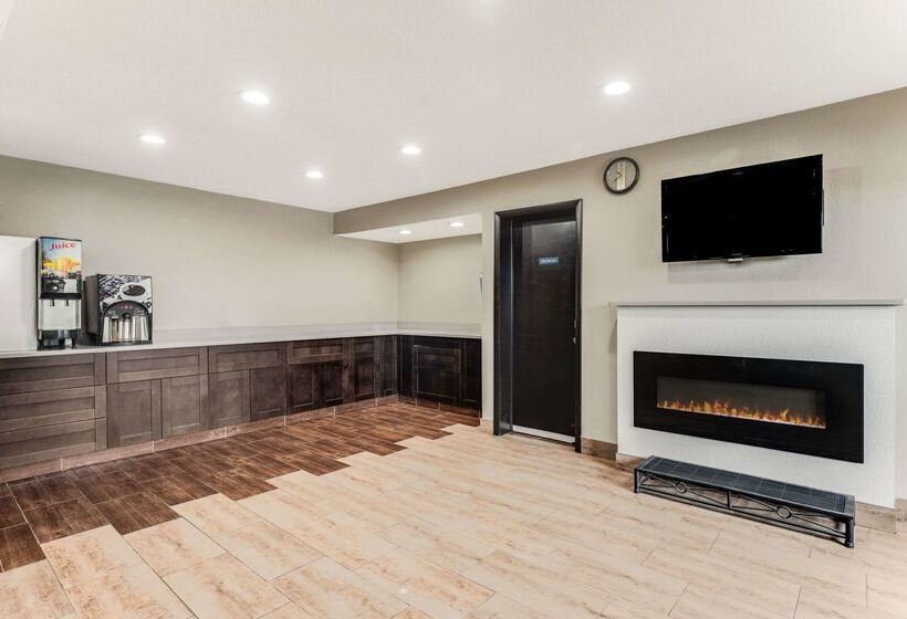 فندق Econo Lodge Madison East