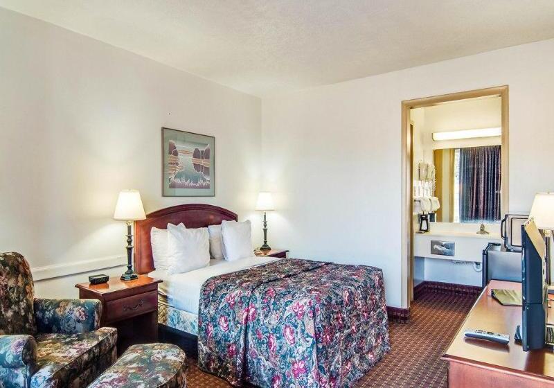 호텔 Econo Lodge Marion I 81