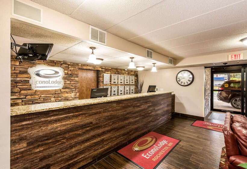 בית מלון כפרי Econo Lodge Mayo Clinic Area