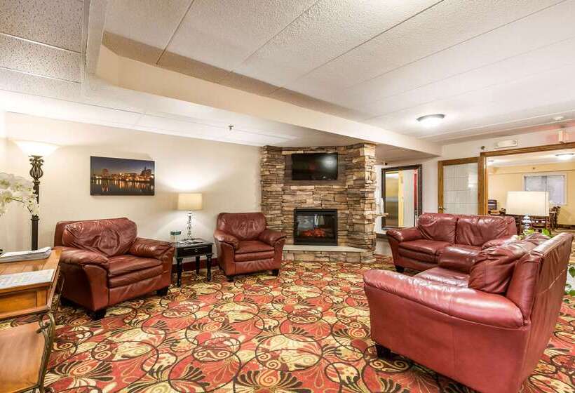 בית מלון כפרי Econo Lodge Mayo Clinic Area