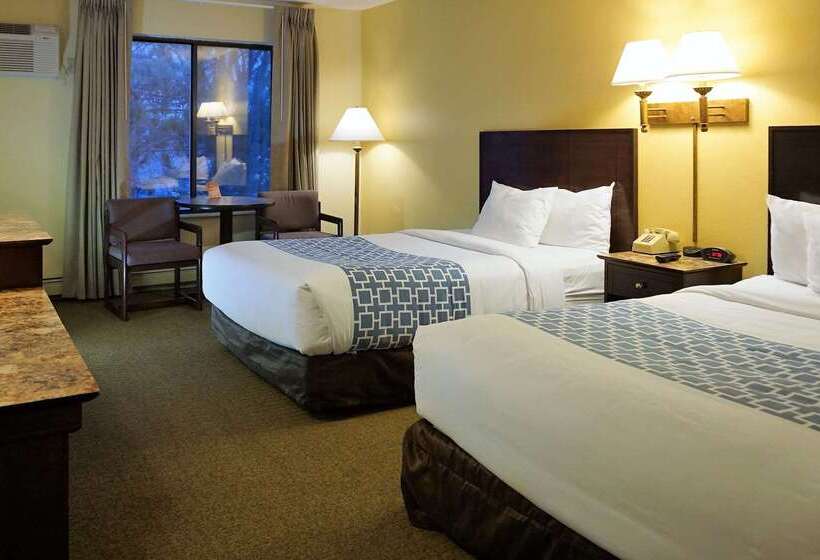 هتل Econo Lodge Mayo Clinic Area