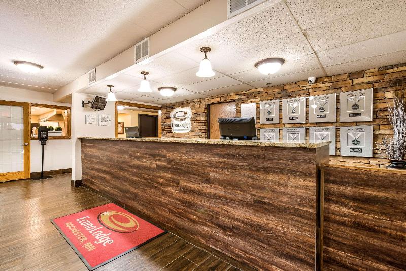 בית מלון כפרי Econo Lodge Mayo Clinic Area