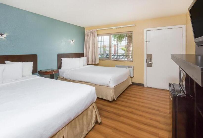 فندق Avenida   Oceanside Camp Pendleton