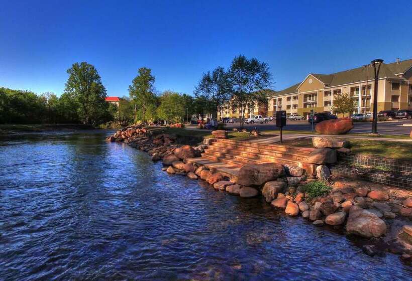 هتل Econo Lodge Pigeon Forge Riverside
