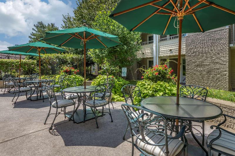 هتل Econo Lodge Pigeon Forge Riverside