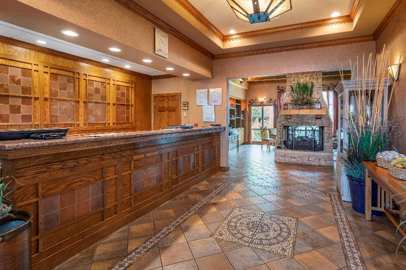 هتل Econo Lodge Pigeon Forge Riverside