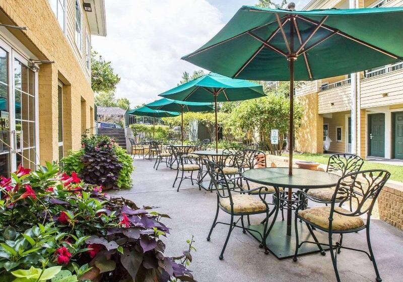 هتل Econo Lodge Pigeon Forge Riverside