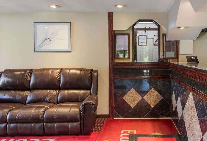 호텔 Econo Lodge Pittsburgh I79