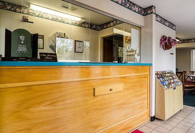 ホテル Econo Lodge