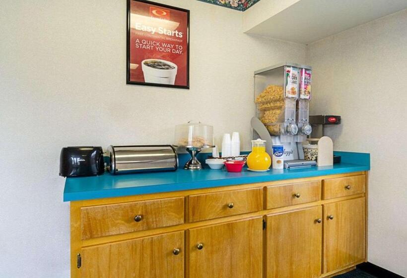 ホテル Econo Lodge