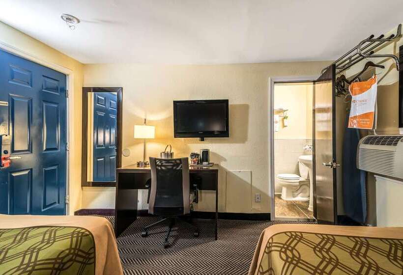 هتل Econo Lodge Rutland City Near Hwy 7