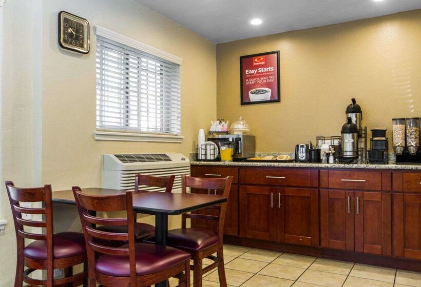فندق Econo Lodge Sacramento Convention Center