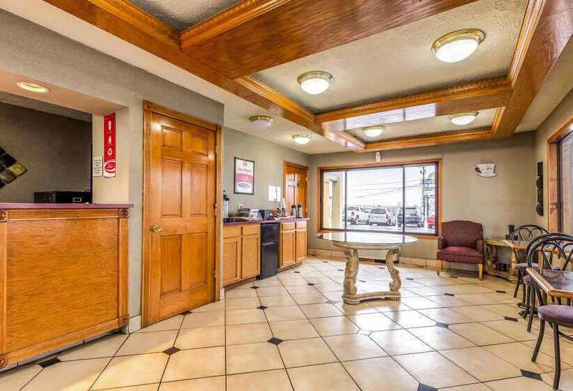 فندق Econo Lodge Seymour