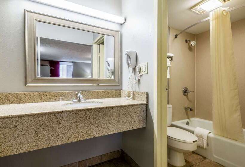 فندق Econo Lodge Seymour