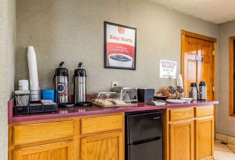 فندق Econo Lodge Seymour