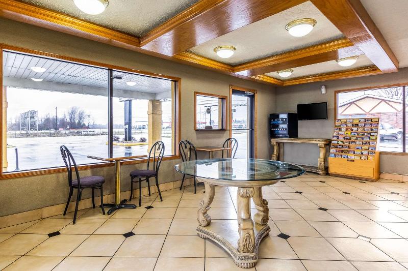 فندق Econo Lodge Seymour