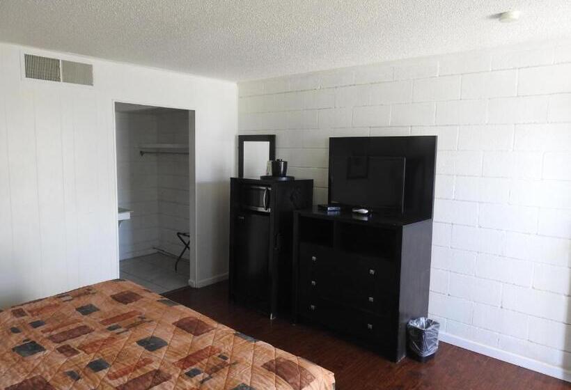 فندق Economy Inn