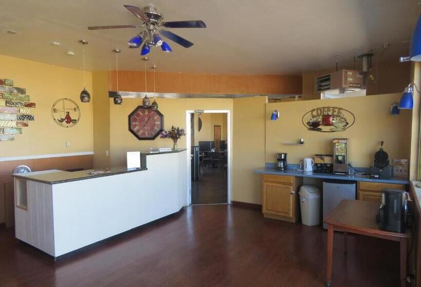 فندق Economy Inn