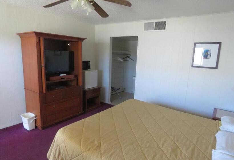 فندق Economy Inn