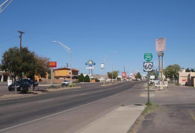 فندق Economy Inn