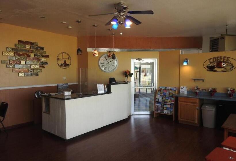 فندق Economy Inn