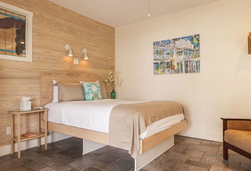 Отель Eden House