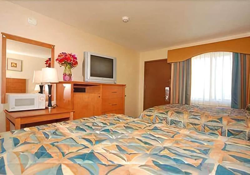 فندق Express Inn