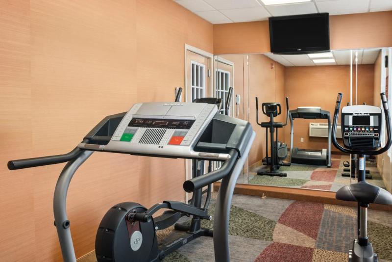 فندق Fairbridge Inn Express Buffalo Airport Williamsville