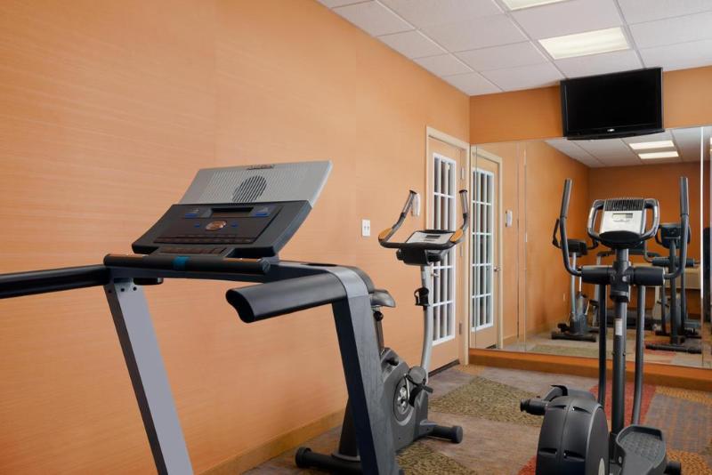 فندق Fairbridge Inn Express Buffalo Airport Williamsville