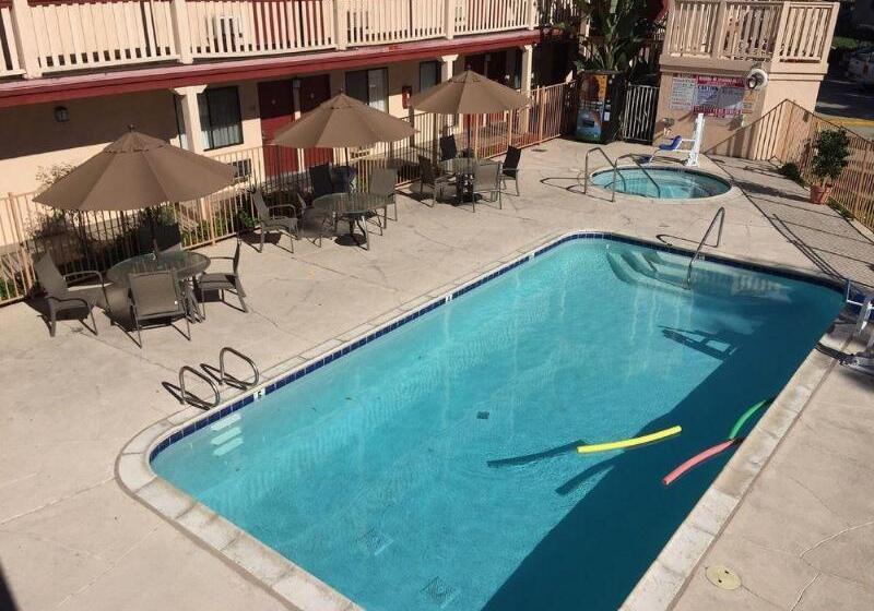 فندق Heritage Inn La Mesa