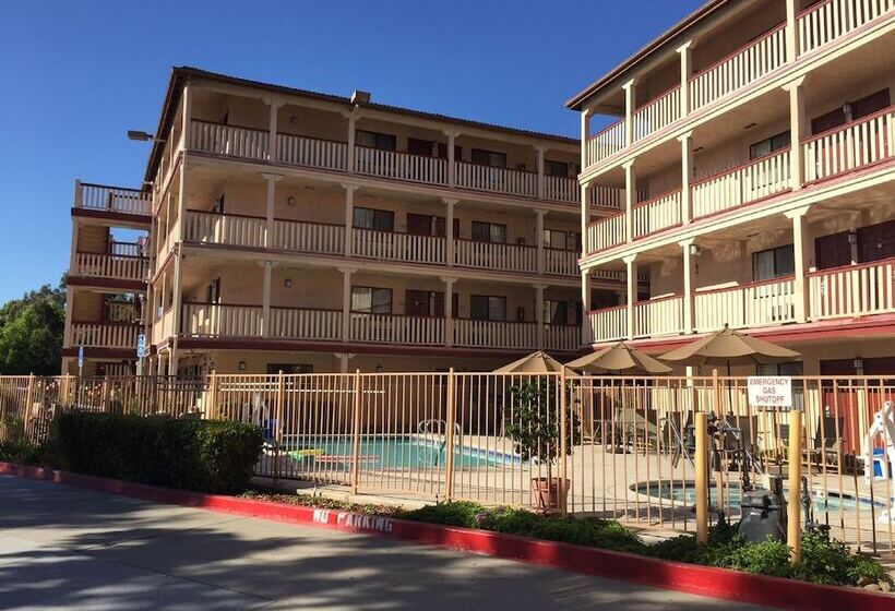 فندق Heritage Inn La Mesa