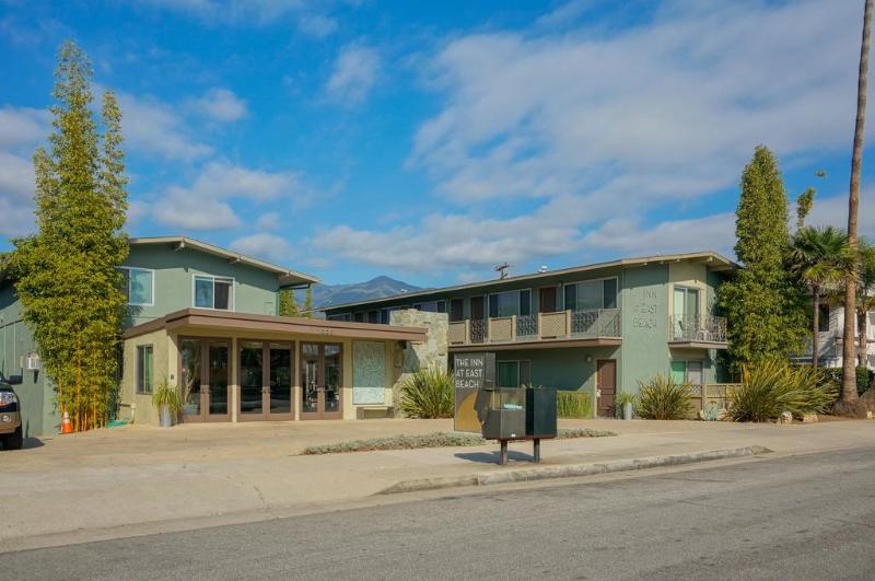 فندق Inn At East Beach