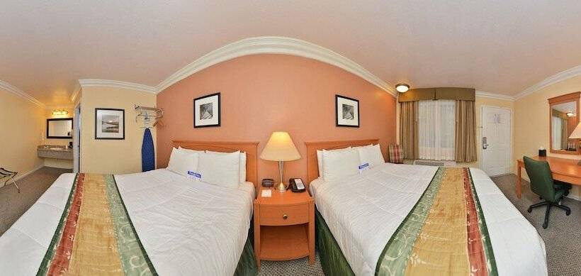 ホテル Inn By The Sfo