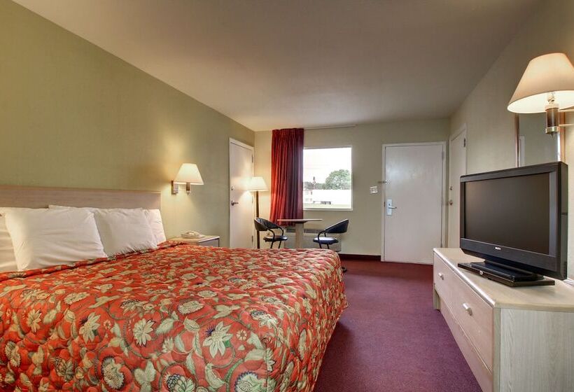 Отель Key West Inn  Montgomery