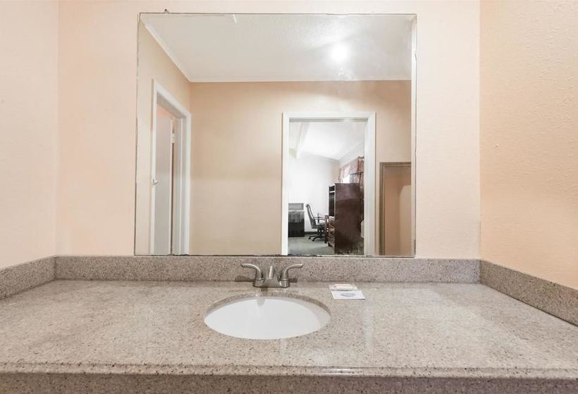 Отель Knights Inn Lake Charles