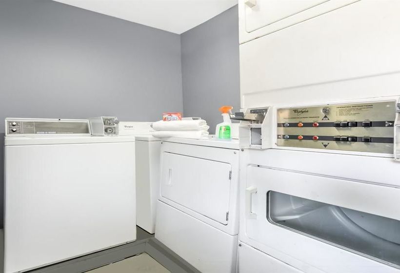 Отель Knights Inn Lake Charles