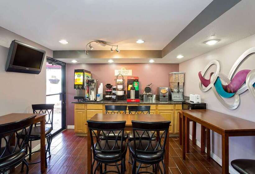 فندق Knights Inn Port Charlotte