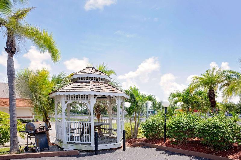 فندق Knights Inn Port Charlotte