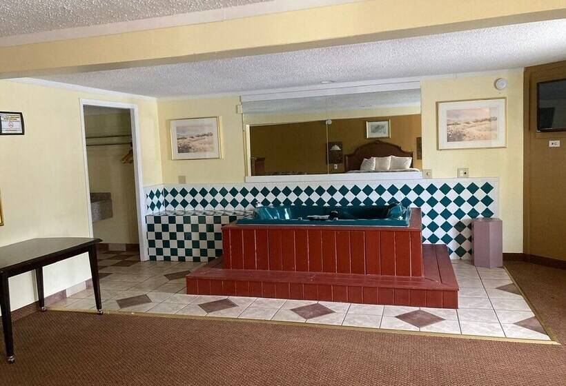 فندق Rodeway Inn & Suites